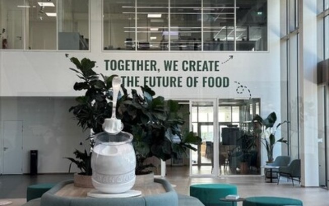 Ciência e inovação: a fórmula da Danone Brasil para entregar produtos com 50% menos açúcar e embalagens mais sustentáveis