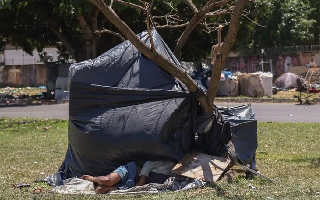 Ação de acolhimento atende 29 pessoas em situação de rua no Plano Piloto