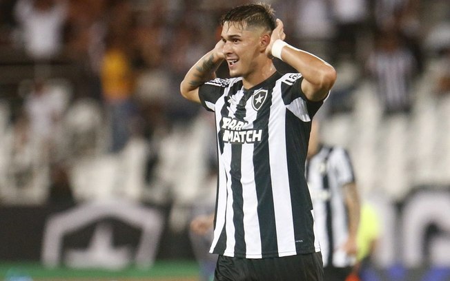 Botafogo deve usar força máxima diante do Vitória