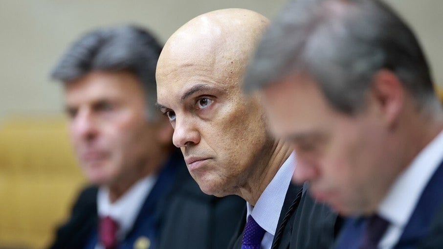 Determinação surgiu após o X não cumprir uma ordem do ministro que exigia a nomeação de um representante legal no país