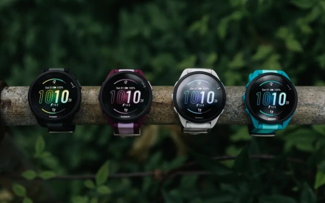 Linha Garmin Forerunner 165 chega com monitoramento avançado de exercícios