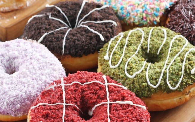 Aprenda a fazer mini donuts americano e faça uma renda extra