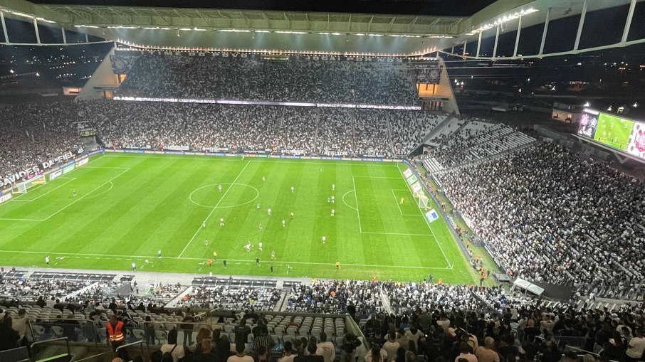 Torcedor do Corinthians morre ao deixar a Neo Química Arena