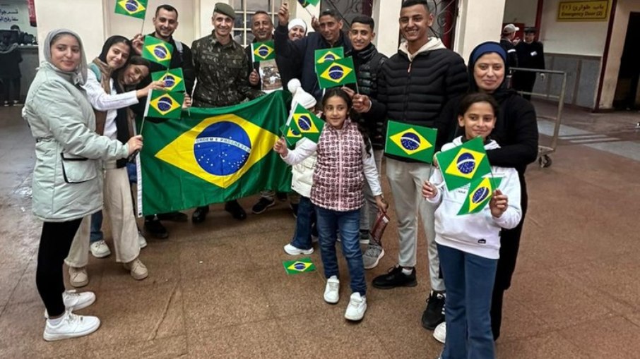 47 brasileiros e familiares são resgatados em Gaza