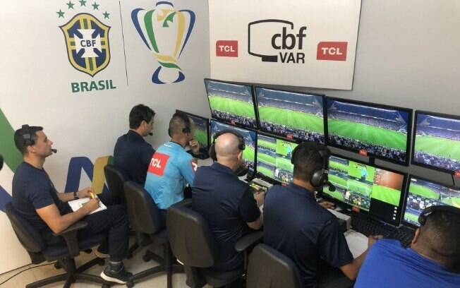 VAR começou a ser usado no Brasileirão neste ano de 2019