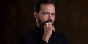 Record muda horário nobre e aposta em 2 novelas inéditas