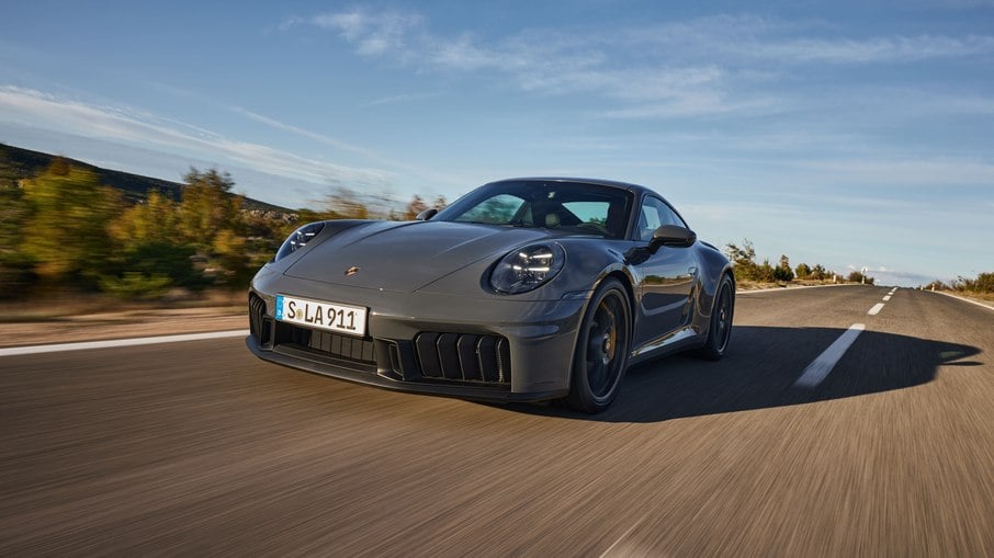 Porsche 911 Carrera GTS é mais rápido que sucessores mesmo dispensando uma turbina