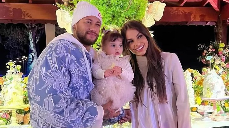 Neymar reage a ataques online contra sua mãe e mãe de sua filha