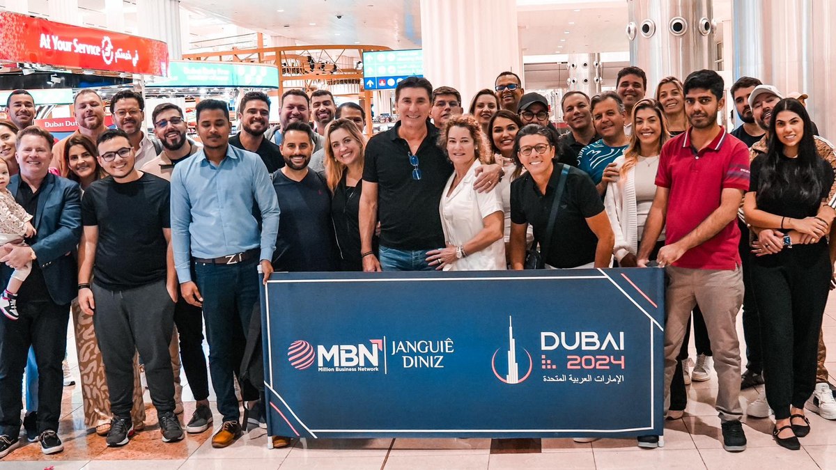 Janguiê Diniz ccom mentorandos do MBN, em Dubai Janguiê Diniz ccom mentorandos do MBN, em Dubai