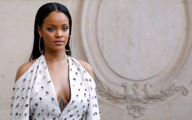 Em apoio a Kaepernick, Rihanna recusou convite para cantar no Super Bowl