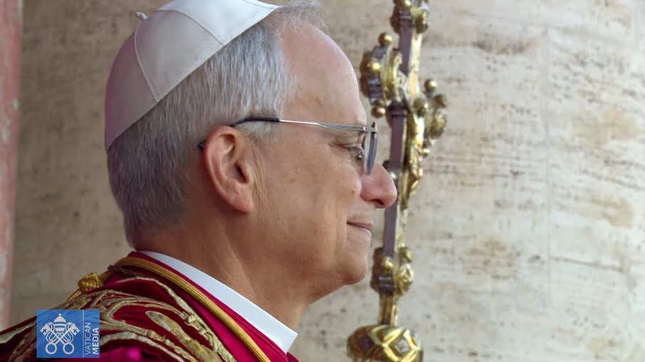 O líder religioso, de 69 anos, é visto como meio termo entre o conservadorismo e o progressismo do seu antecessor. O líder religioso, de 69 anos, é visto como meio termo entre o conservadorismo e o progressismo do seu antecessor.