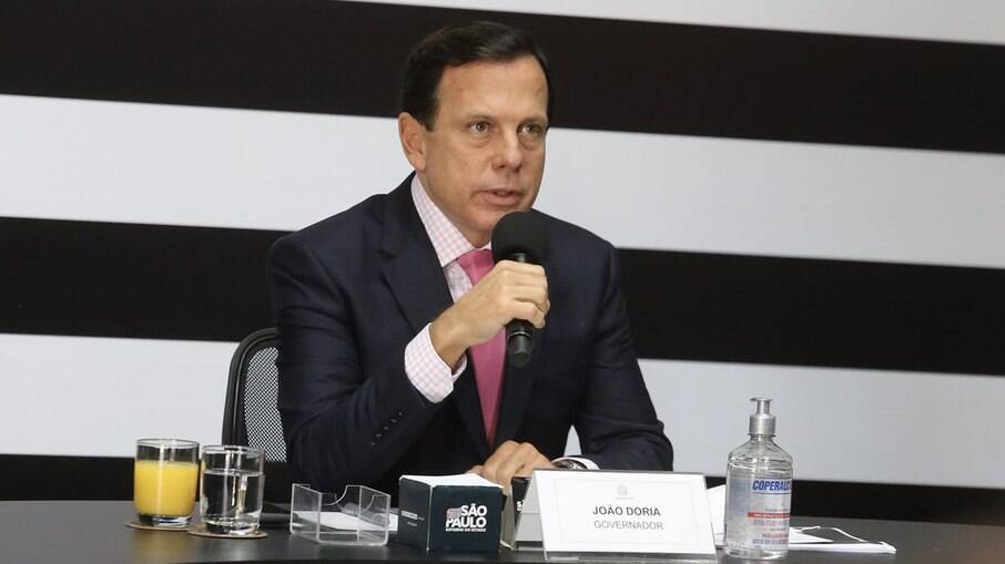  Governo Doria havia antecipado em 30 dias o programa estadual de vacinação