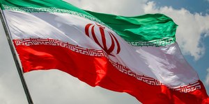 Quais armamentos são utilizados pelo Irã contra os EUA e Israel?