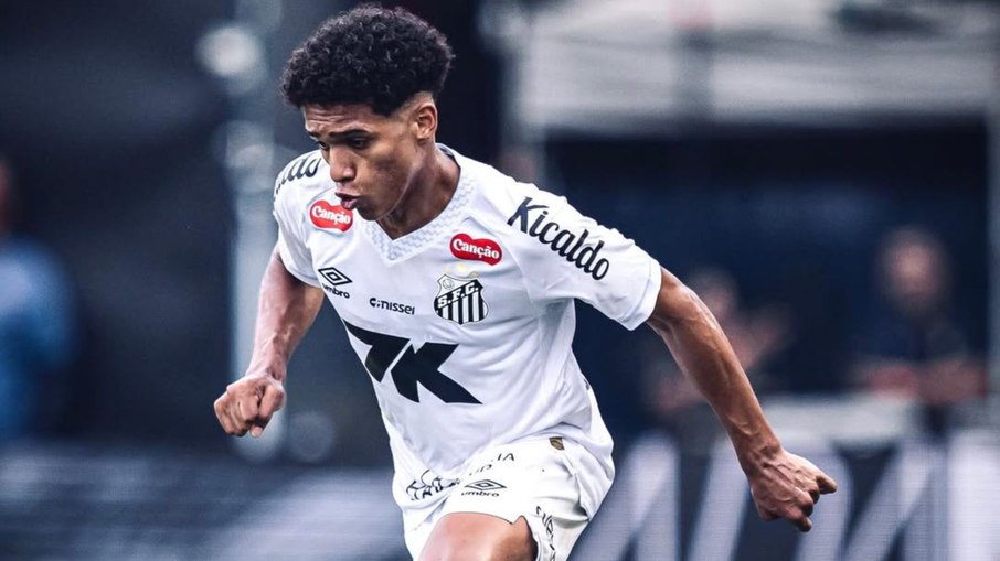 Souza disputou a última partida do Santos em 2025, contra o Cruzeiro, na Vila Belmiro