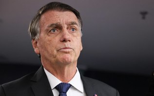 Com crise de soluço desde o dia 21, Jair Bolsonaro visita Minas Gerais