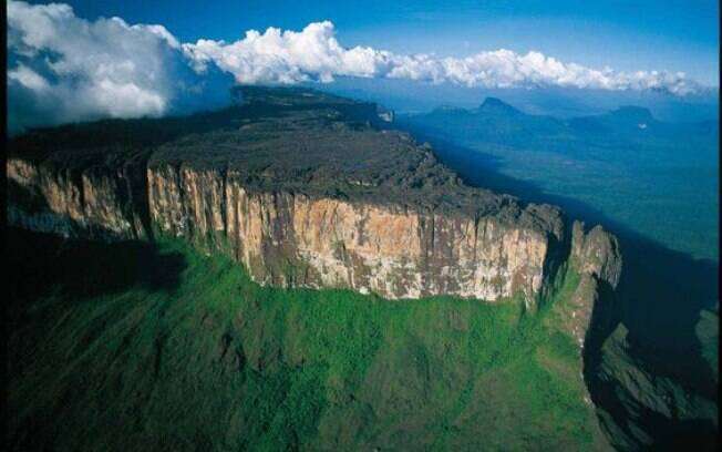 Parque Nacional Monte Roraima, faz fronteira com a Guiana e a Venezuela