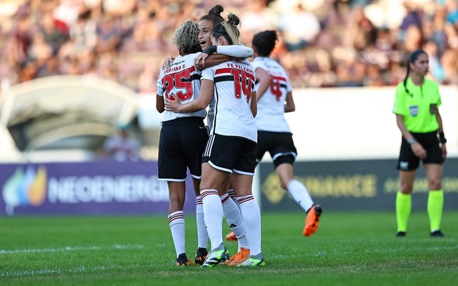 São Paulo e Santos fazem jogo de ida da semifinal do Paulista