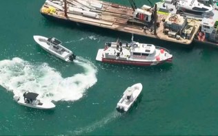 EUA: duas crianças morrem após barcaça atingir veleiro em Miami