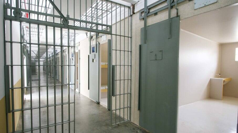 Covid-19: Mortes cresceram 190% no sistema prisional