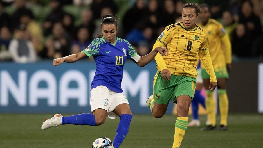 Marta foi titular contra a Jamaica