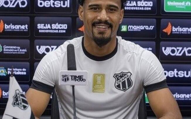 Cruzeiro está perto de acordo com o lateral Gabriel Dias