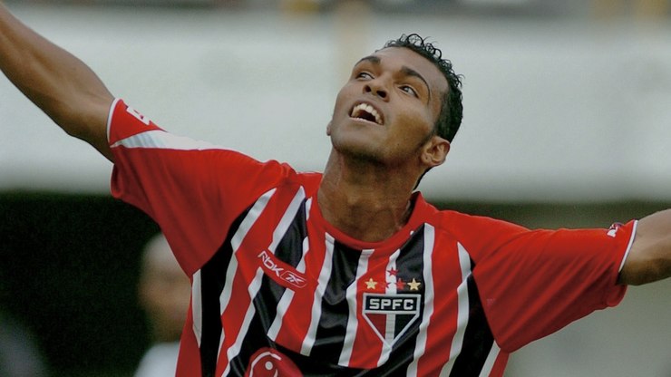 Indireta? Richarlyson comenta post do São Paulo contra homofobia