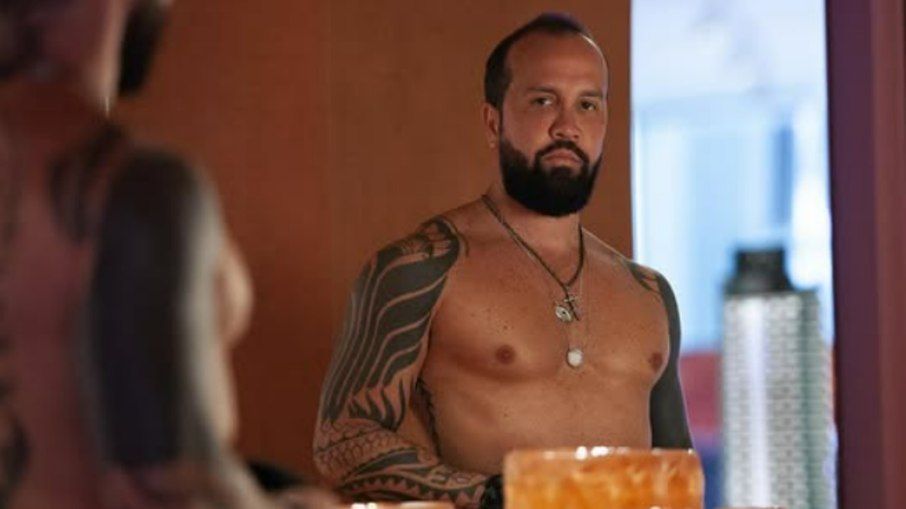 Influenciador é encontrado morto em apartamento