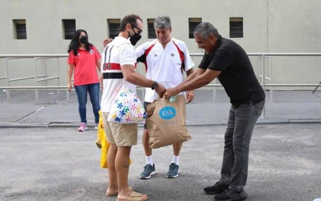 Em dois dias, São Paulo arrecada quase nove toneladas de alimentos para vítimas de chuvas na Bahia