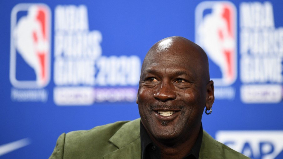 Michael Jordan era proprietário majoritário do Charlotte Hornets