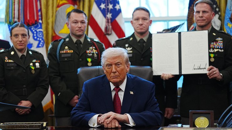 O que Trump espera alcançar mirando no fim do governo Maduro