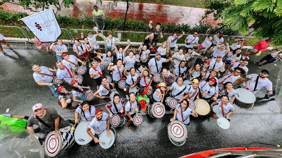 Bateria de Rua realiza Grito de Carnaval com show  da nova turma de batuqueiros e artistas convidados
