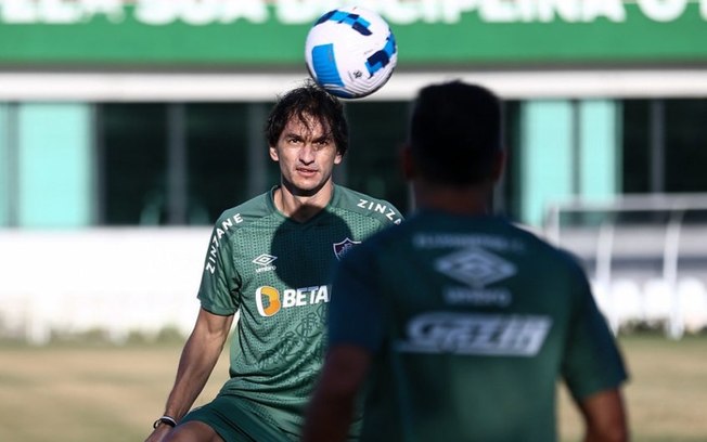 Fluminense não comunica e Matheus Ferraz passa por nova cirurgia no joelho