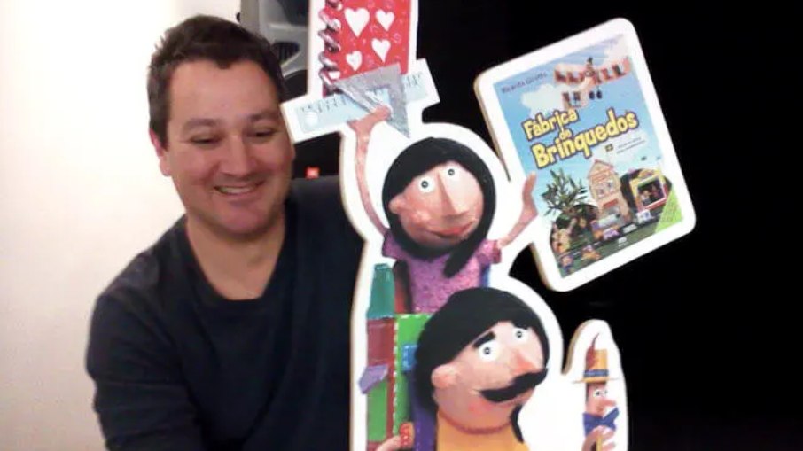 Ricardo Girotto, idealizador do Projeto “Ecobrinque: Diversão Sustentável” Ricardo Girotto, idealizador do Projeto “Ecobrinque: Diversão Sustentável”