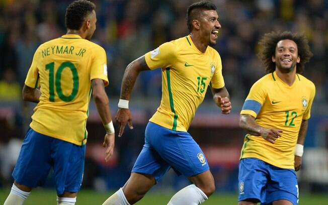 Paulinho marcou o primeiro do Brasil na partida contra o Equador