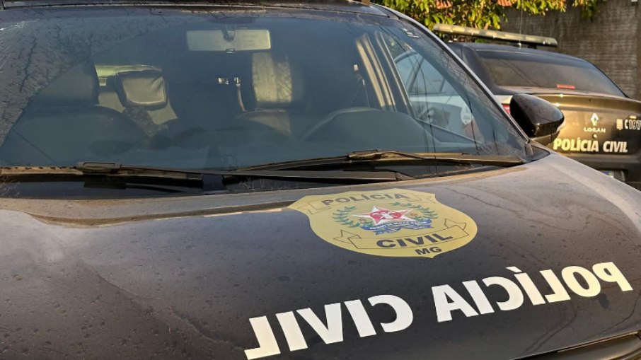 As equipes da polícia civil estiveram na casa do acusado na tarde de quarta-feira As equipes da polícia civil estiveram na casa do acusado na tarde de quarta-feira