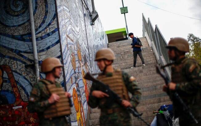 Chile sofre com manifestações violentas há quatro dias
