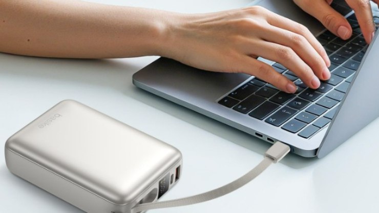 Testei o powerbank da Basike em viagem internacional: vale a pena