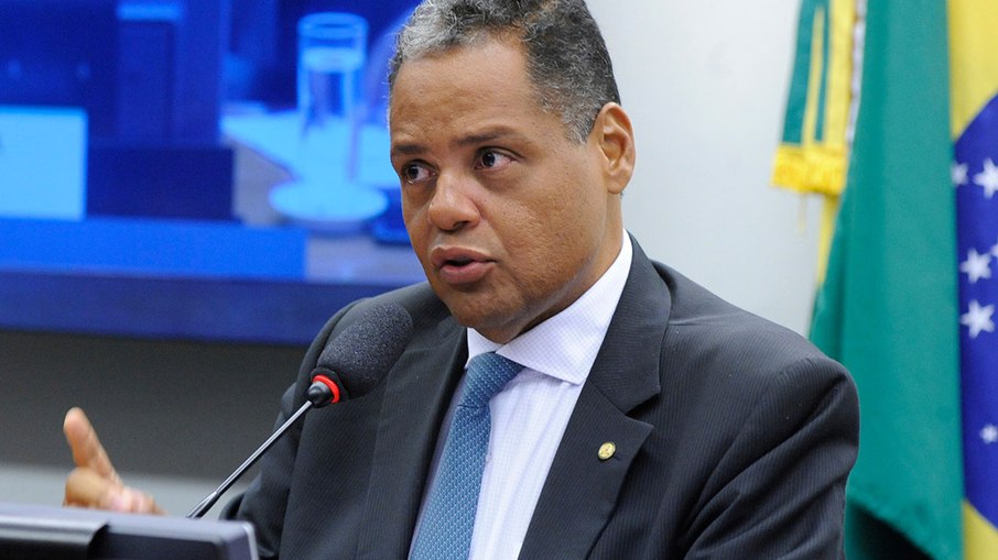 Deputado Antônio Brito pleiteia a sucessão na presidência da Câmara, sob o apoio de Gilberto Kassab