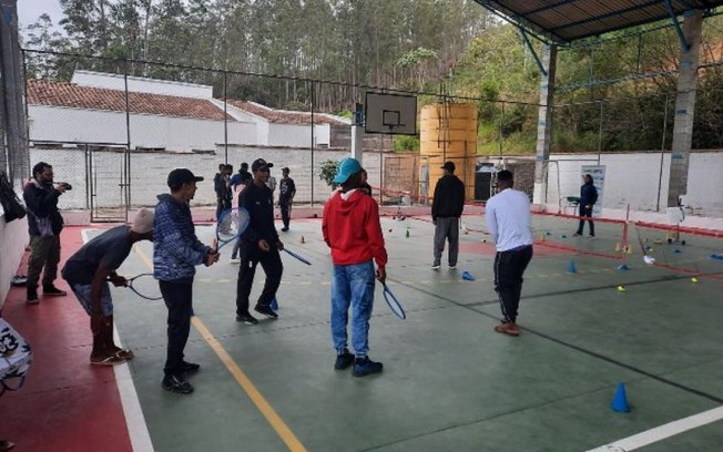 Tênis no Vale dá iniciação para 200 crianças de comunidade quilombola em Eldorado (SP)