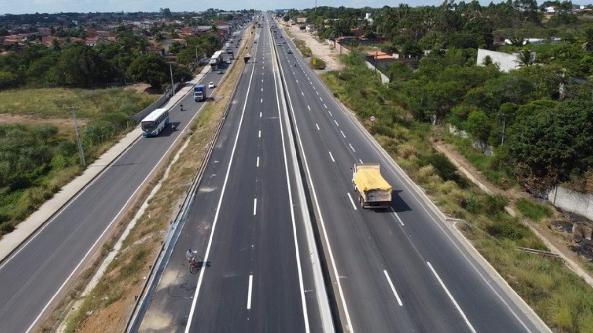 Após leilão, trechos das BRs-324 e 116 têm nova concessionária