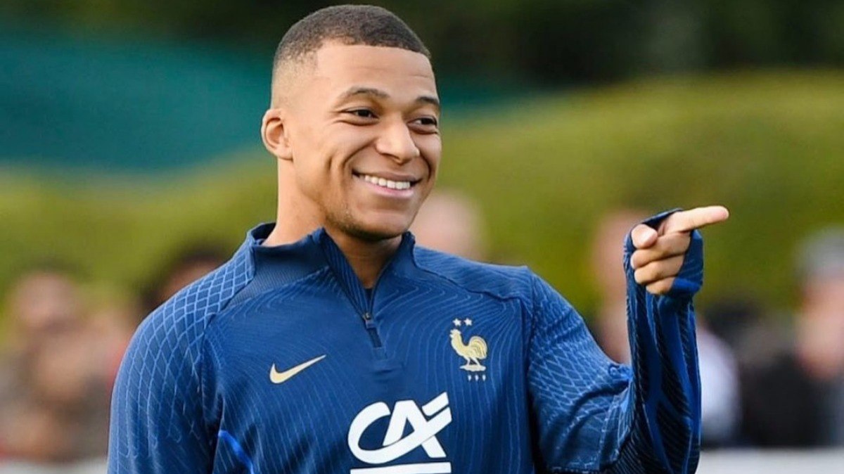 Clubes devem brigar pela contratação de Mbappé em 2024