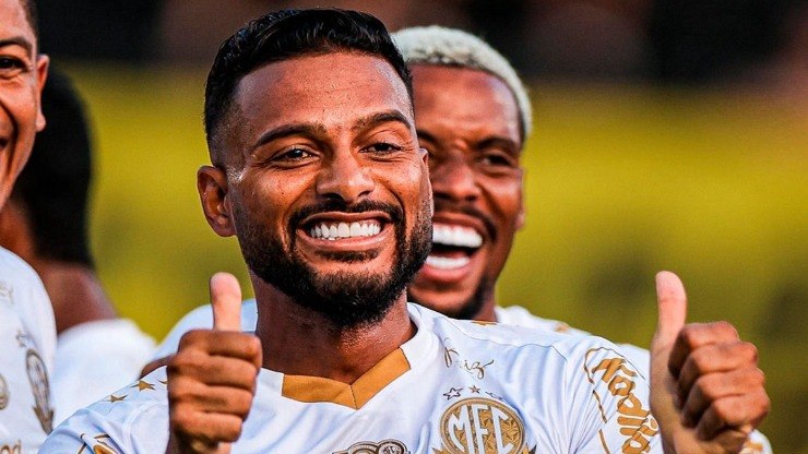 Reinaldo se declara ao São Paulo e sonha com Sula pelo Mirassol