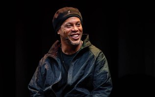 Ronaldinho Gaúcho se pronuncia sobre Ancelotti na Seleção