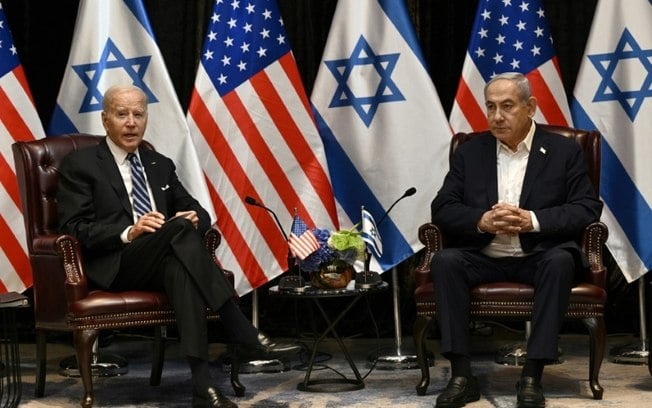 Joe Biden e Benjamin Netanyahu em Tel Aviv em 18 de outubre de 2023