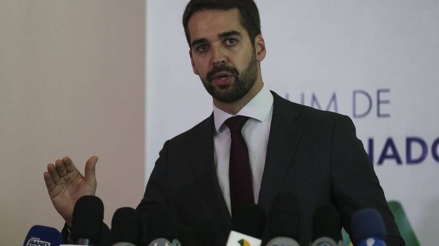 Eduardo Leite (PSDB) justificou renúncia ao cargo de governador