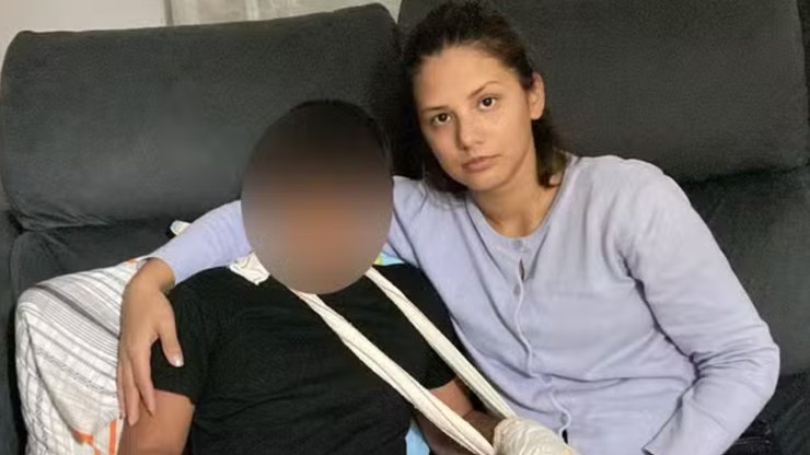 Menino brasileiro perde dedos após agressão em escola de Portugal