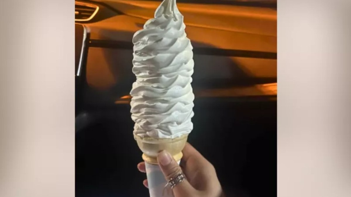 Funcionário do McDonald’s serve sorvete gigante e viraliza