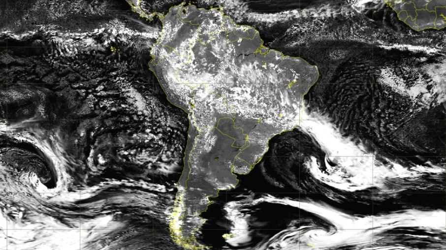 Previsão da formação do ciclone longe da costa brasileira Previsão da formação do ciclone longe da costa brasileira
