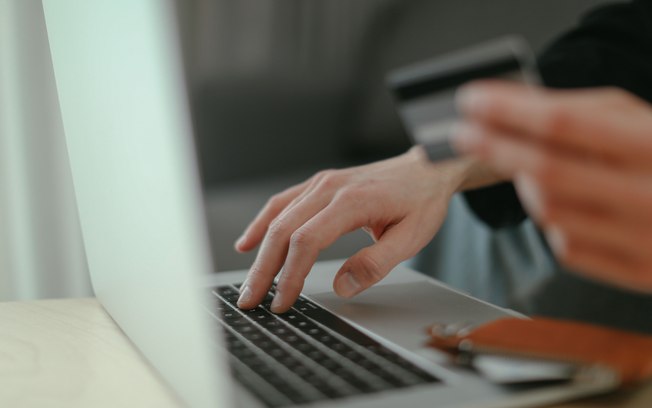 Empréstimo online exige atenção para evitar golpes