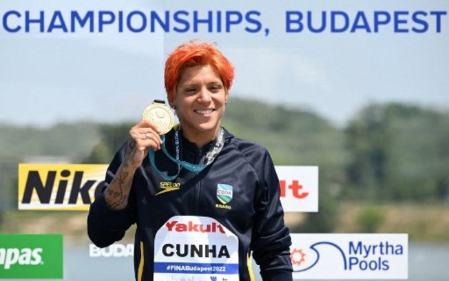 Campeã olímpica, Ana Marcela Cunha conquista ouro em Mundial